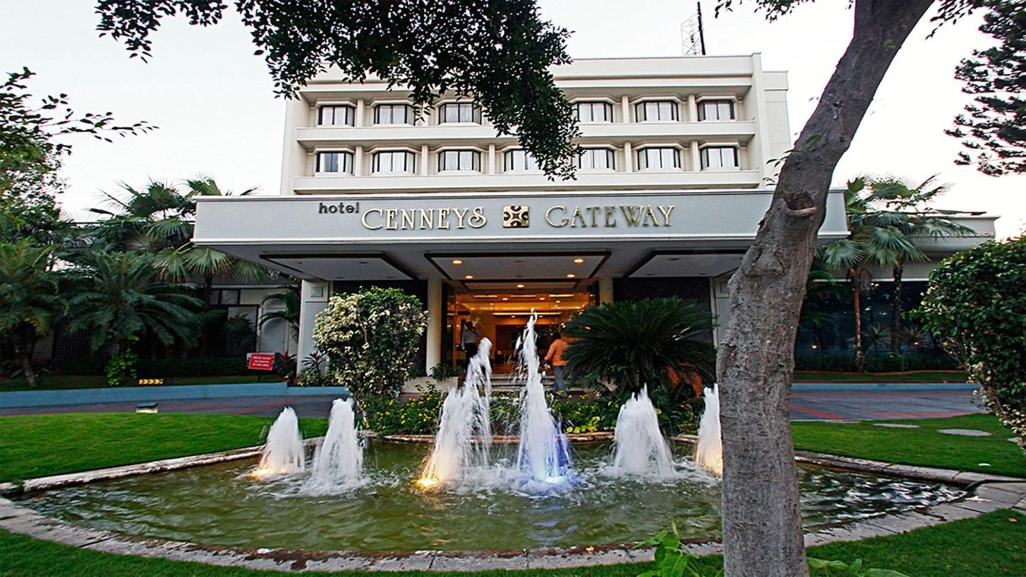 Hotel Cenneys Gateway Salem Esterno foto